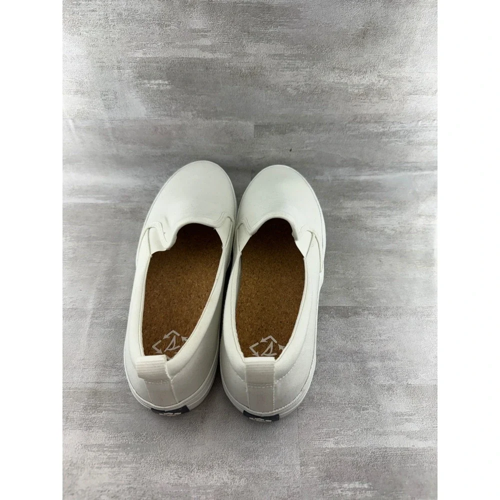 Sperry Crest Vibe SeaCycled Womens 11 White Canvas Slip On Sneakers STS88145